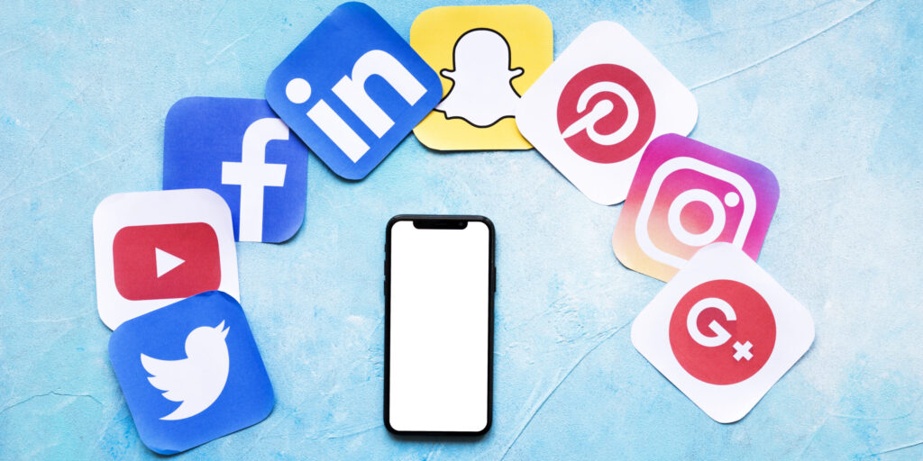 Funil de tráfego pago mostrando plataformas como Google Ads, Facebook Ads e Instagram Ads