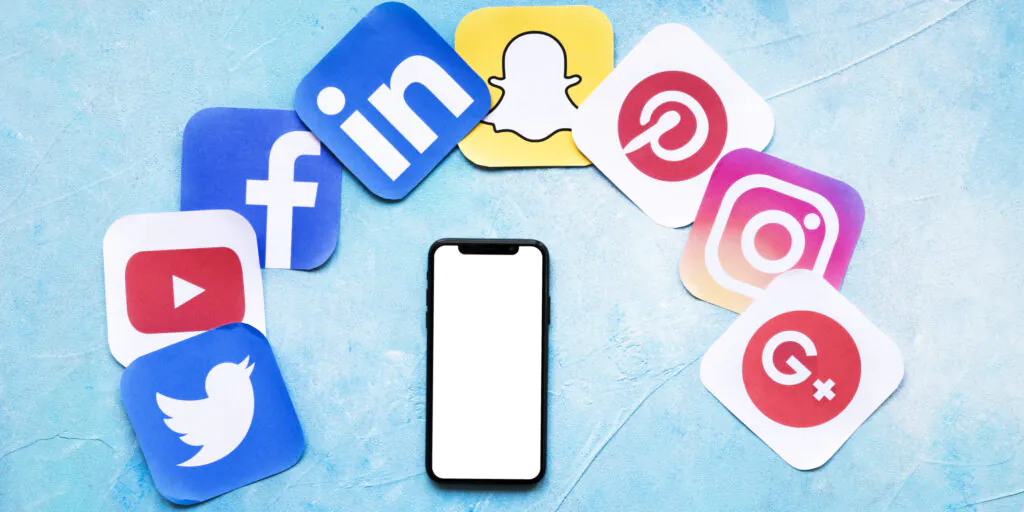 Funil de tráfego pago com várias plataformas Funil de tráfego pago mostrando plataformas como Google Ads, Facebook Ads e Instagram Ads